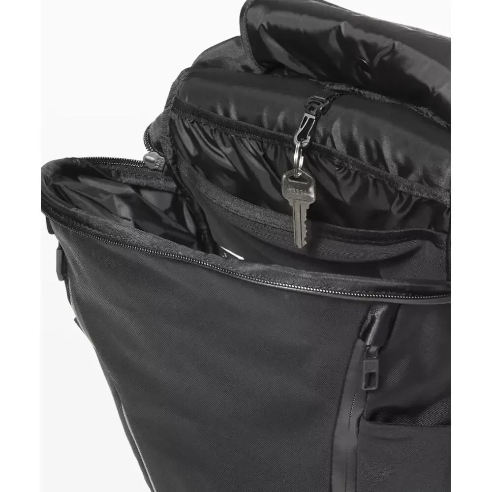 Lululemon More Miles Active Backpack 17L Black